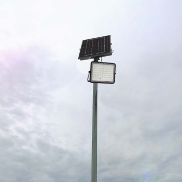 Faro LED con Telecomando e Pannello Solare 15W Batteria sostituibile Cavo da 3m Colore Nero 6400KVT-120W