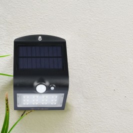 V-TAC VT-767-2 LAMPADA NERO DA MURO LED 1,5W CON PANNELLO SOLARE E SENSORE - SKU 8277-2